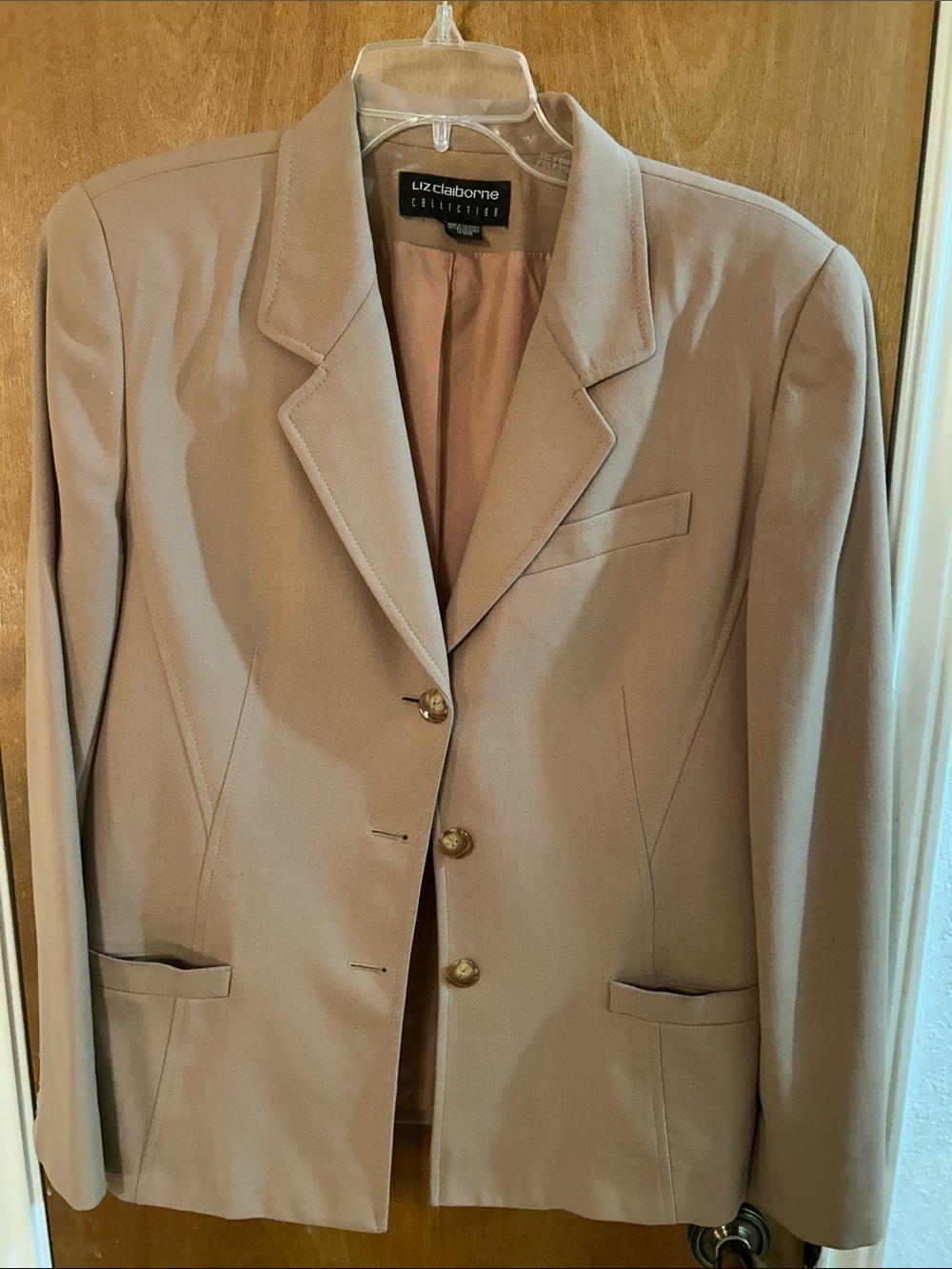 Liz Claiborne Beige Tailored Blazer Jacket. 14.
